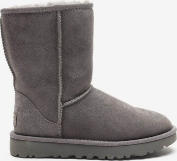 UGG Dress Boots in 36 in Grey: front