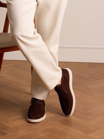 MANFIELD Chukka Boots in Brown