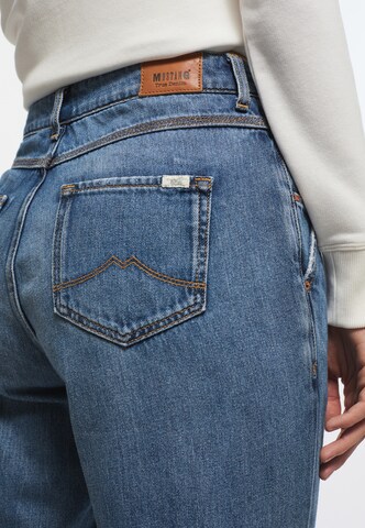 MUSTANG Tapered Jeans in Blue