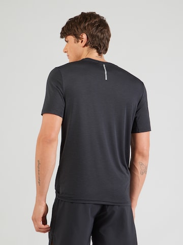 T-Shirt Reebok en noir