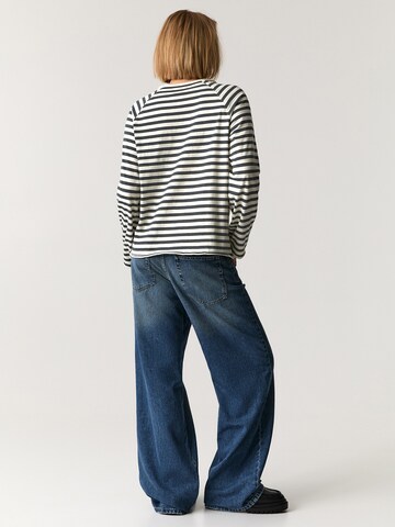 T-shirt Pull&Bear en gris