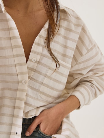 Chemisier Bianco Lucci en beige