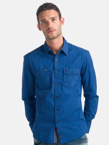 KOROSHI Shirt in Blue: front