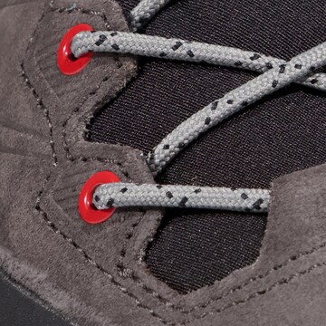 MAMMUT Boots 'Kento' in Grau