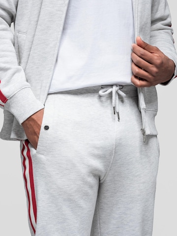 Ombre Leisure suit 'Level Up' in Grey