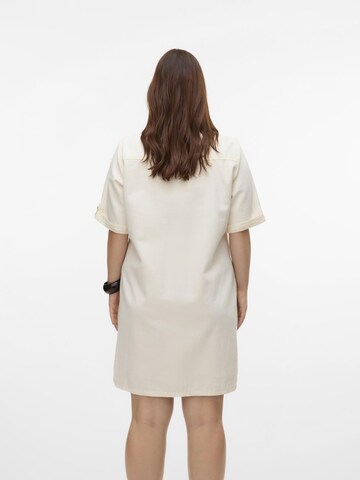 Robe-chemise 'VMCJennie' Vero Moda Curve en blanc