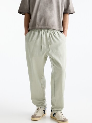 Pull&Bear Loose fit Trousers in Green