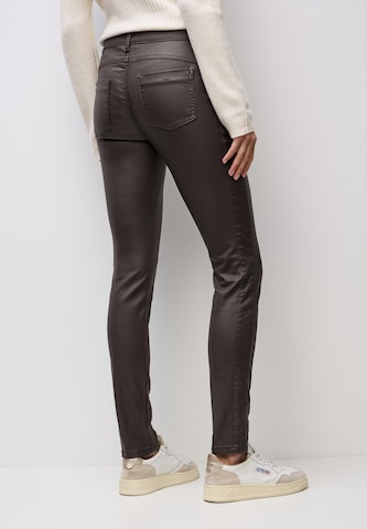 STREET ONE Slimfit Hose in Braun