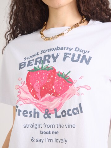 Hailys Paita 'Am44aya' värissä valkoinen