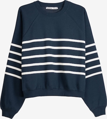 Sweat-shirt Bershka en bleu : devant