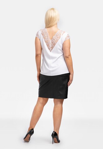 Camicia da donna di Karko in bianco