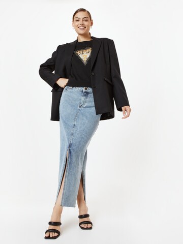 GUESS T-Shirt in Schwarz