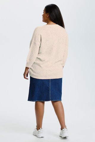 KAFFE CURVE Sweater in Beige