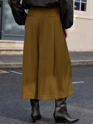Next - Pierna ancha Pantalón plisado 'N. Premium' en verde