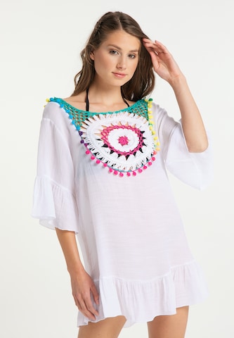 IZIA Tunic in White: front