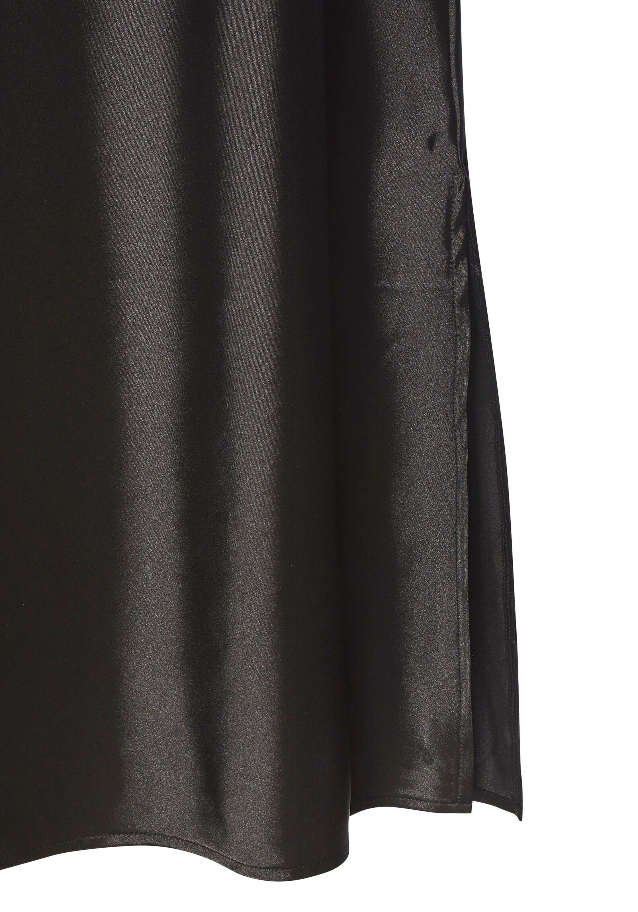 Lenjerie sexy de la LASCANA pe negru