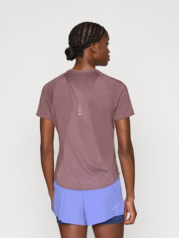 Maglia funzionale 'SWIFT' di NIKE in lilla