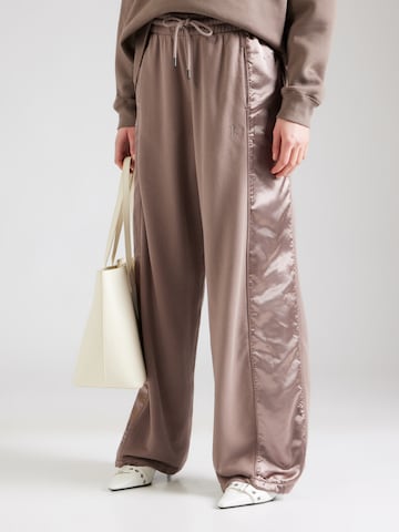 10Days Wide leg Παντελόνι σε γκρι: μπροστά