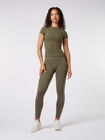 YO-GAYA Sporttop 'Short Sleeve Top' in Groen