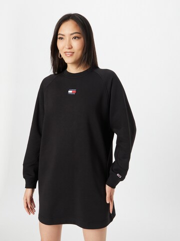 Rochie de la Tommy Jeans pe negru: față