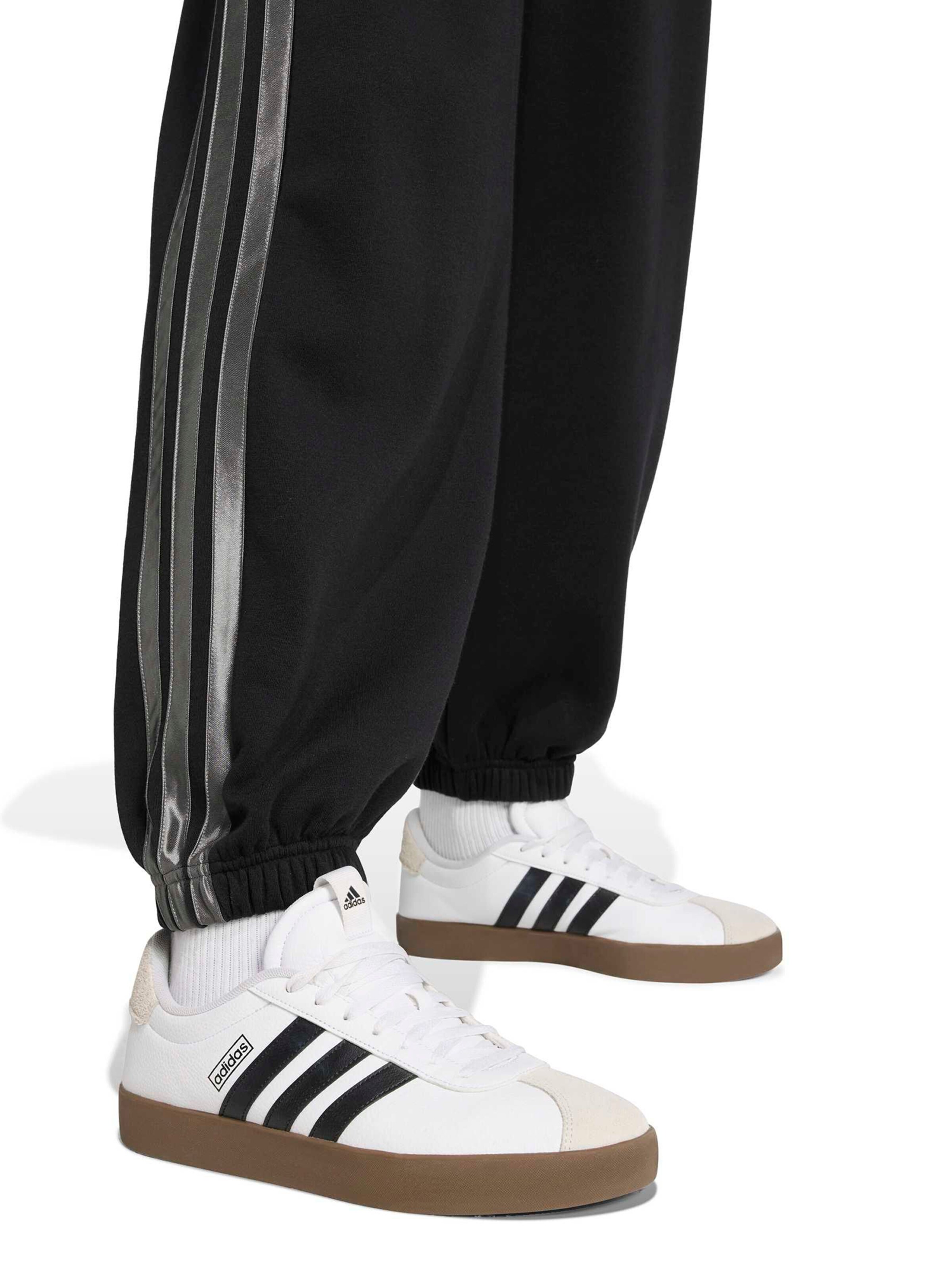 ADIDAS SPORTSWEAR Zúžený strih Športové nohavice 'ESS' - Čierna