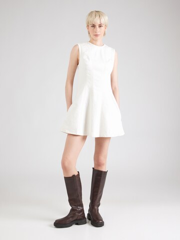 Rochie 'CHASE MILA' de la Abercrombie & Fitch pe bej: față