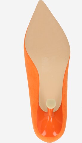 NLY by Nelly Pumps 'Sassy' in Oranje