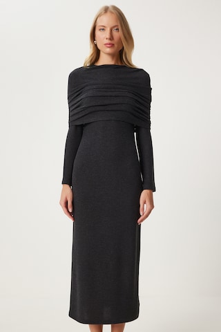 Rochie de la Happiness İstanbul pe gri