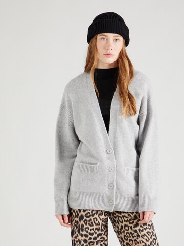 DRYKORN Strickjacke 'JAYDENI' in Grau: Vorderseite