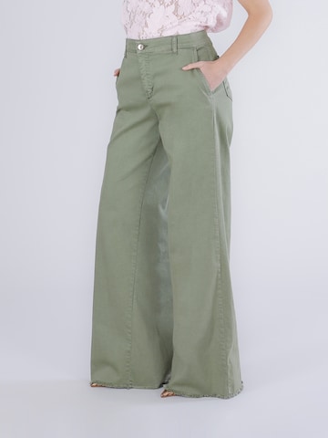 Wide leg Jeans di CAFè NOIR in verde: frontale