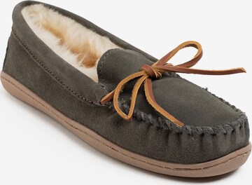 Mocassin Minnetonka en gris