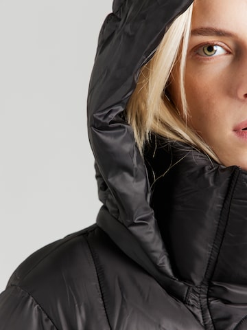 GAP Zimní kabát – černá