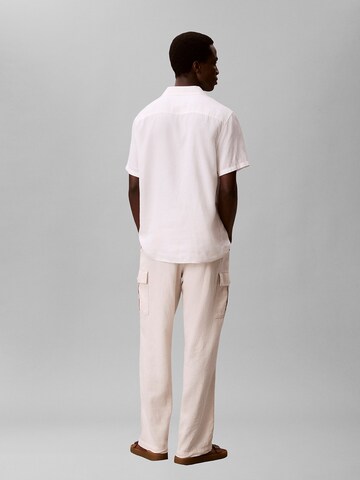 Calvin Klein Jeans Loosefit Cargohose in Weiß