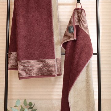 Serviette de douche Cawö en rouge