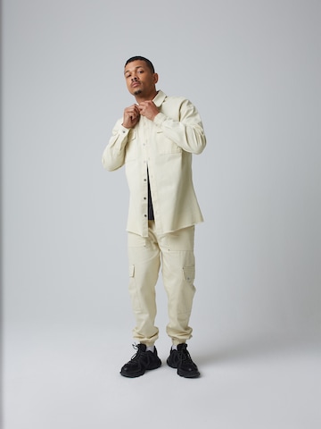 ABOUT YOU x Benny Cristo Regular fit Overhemd 'Matti' in Beige