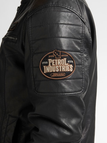 Petrol Industries - Chaqueta de entretiempo en negro