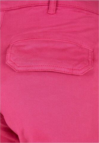 Tapered Pantaloni cargo di Urban Classics in rosa