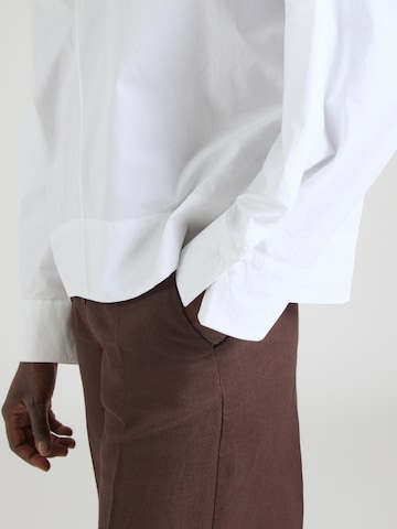 Chemisier & Other Stories en blanc