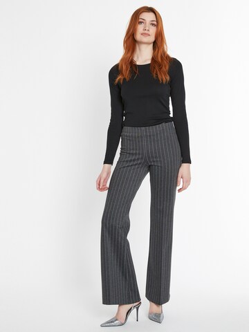 Ana Alcazar Bootcut Bügelfaltenhose ' Solora ' in Grau