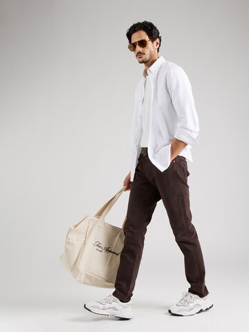 LEVI'S ® - Ajuste regular Camisa 'Authentic' en blanco