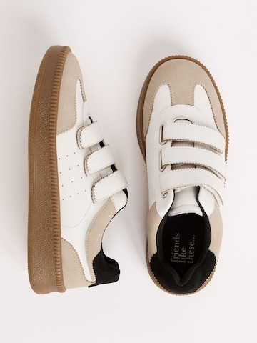 Baskets basses Friends Like These en blanc