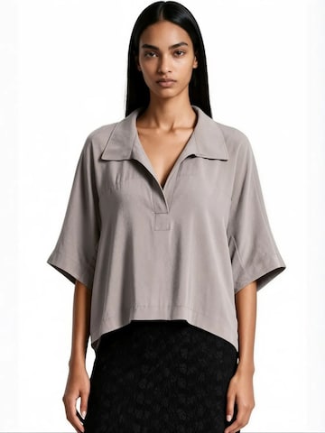 Busem Blouse in Lila: voorkant