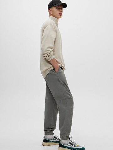 Pull&Bear Tapered Pants in Grey