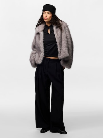 PIECES Jacke 'PCJilla' in Grau