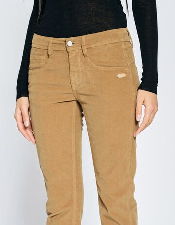 Gang Slimfit Broek '94Amelie' in Beige
