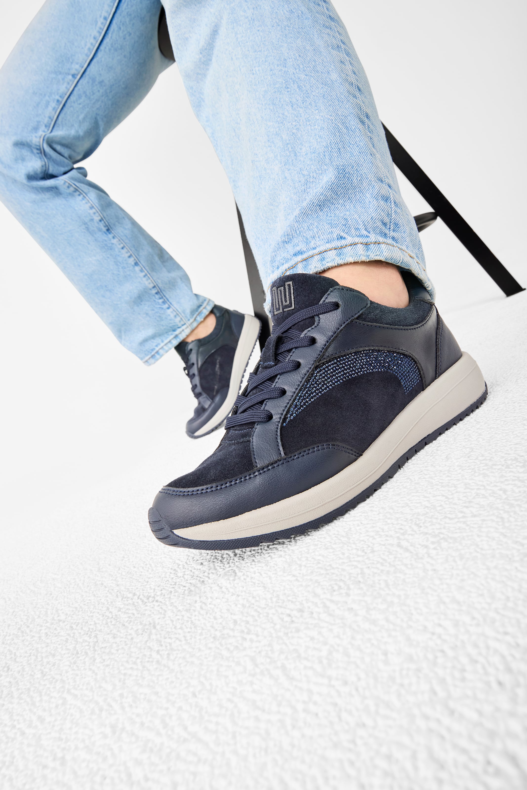 WALDLÄUFER Sneakers in Blue: front