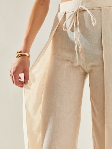 Bianco Lucci Bő szár Nadrág - bézs