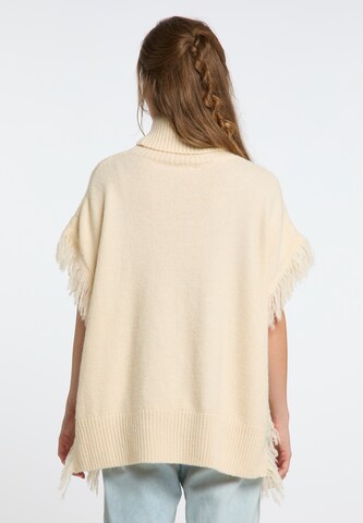 IZIA Cape in Beige