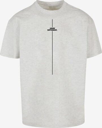 Merchcode Shirt 'Think Different' in Grijs: voorkant