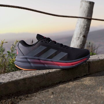 ADIDAS PERFORMANCE Laufschuh 'Questar 3' in Schwarz